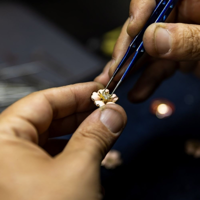 Jewels restoration