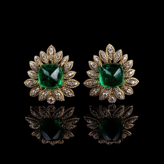 Paolina, Earrings with Zambian emeralds and diamonds