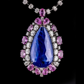 Impero, Necklace with a colored gemstone and diamond pendant.