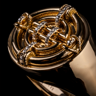 Oriente , Gold ring with brilliant-cut diamonds&nbsp;