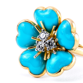 Petit Fleurs , Ring with diamonds and enamel