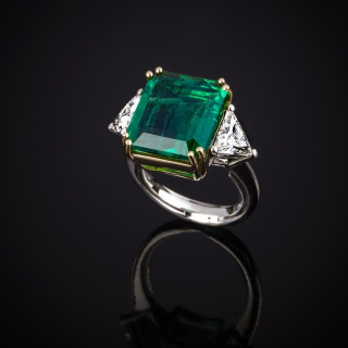 Ludovica, Emerald and diamond ring