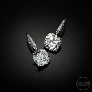 Atena, Elegant cushion-cut diamond earrings
