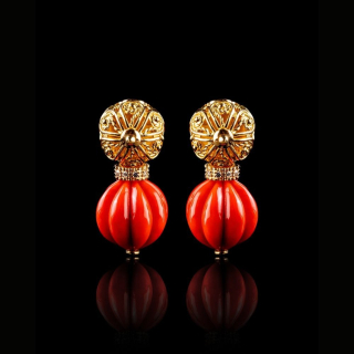 Scilla, Hard stone and diamond earrings