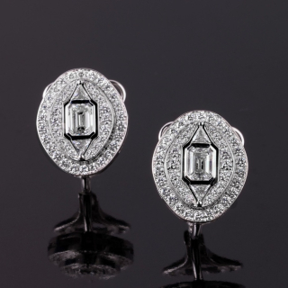 Dana, Charming earrings with fancy-cut diamonds