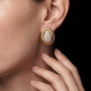 Oriana, Gold and diamond earrings