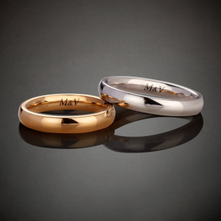 Wedding Rings, Veschetti offers a wide assortment of wedding rings in yellow gold, white gold and platinum and a wide range of diamond rings. Our qualified staff will help you to select the right solution suitable for you. In an elegant and exclusive atmosphere, you will be guided into the choice of the perfect ring for your special occasion. 