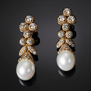 Alice, Pearl and diamond earrings