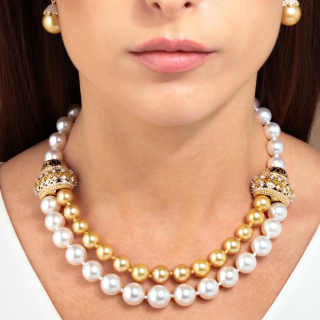 Anita, Pearl and diamond necklace