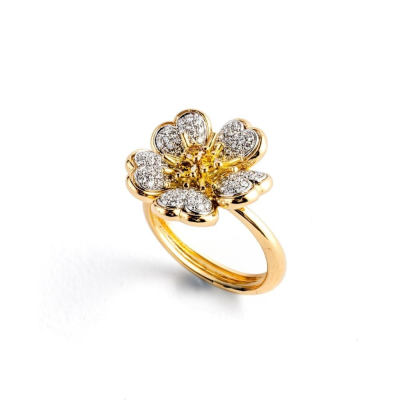 Petit Fleurs , Ring with diamonds&nbsp;