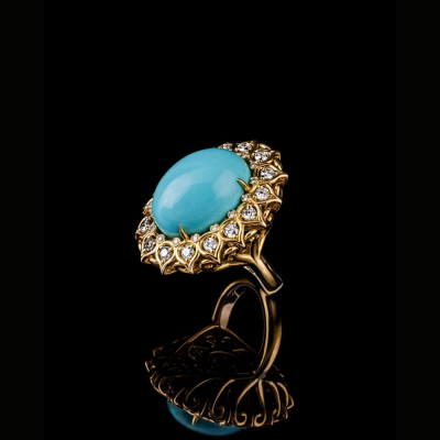 18kt Yellow Gold Ring with Arizona turquoise and Diamonds