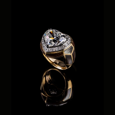 gold ring with heart diamond and mother of pearl