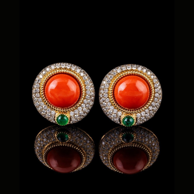 Earrings with coral, emeralds and diamonds