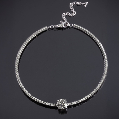 Sogno, Elegant necklace with brilliant-cut diamond