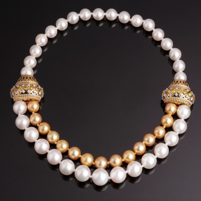 Anita, Pearl and diamond necklace