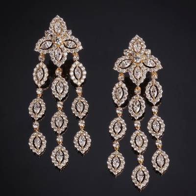 Carlotta, Gold and diamond earrings
