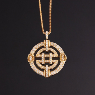 Oriente, Gold and diamond necklace
