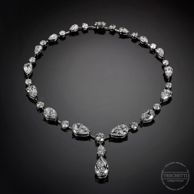 Lacrime Di Gioia, Spectacular fancy-cut diamond collier