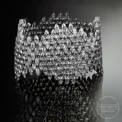 Regale, Marquise cut diamonds bracelet