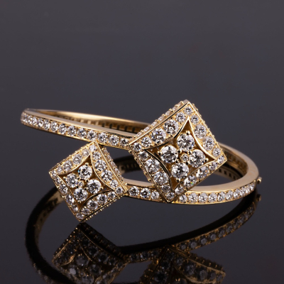 Lucilla, Gold and diamond bracelet