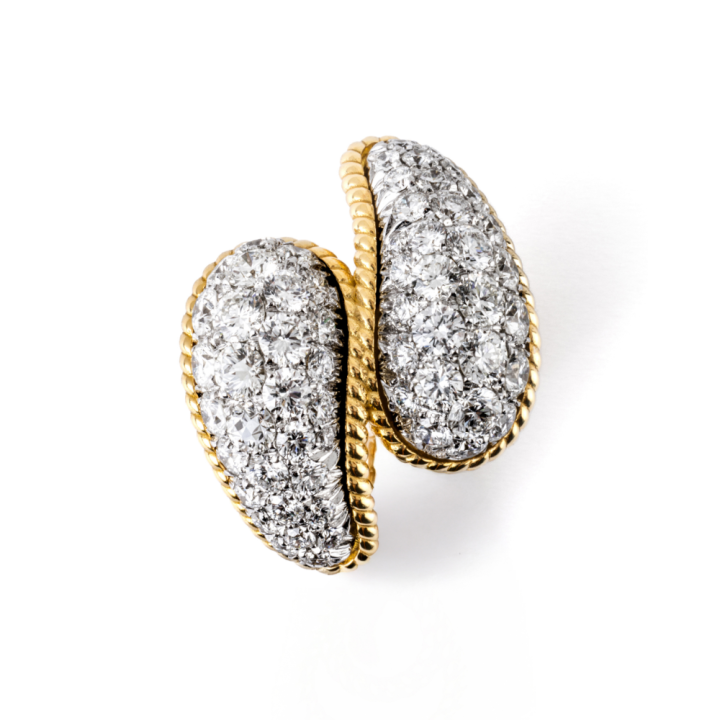 gold earrings featuring brilliant-cut diamonds
