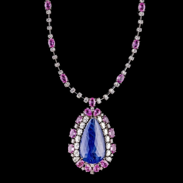 Impero, Necklace with a colored gemstone and diamond pendant.
