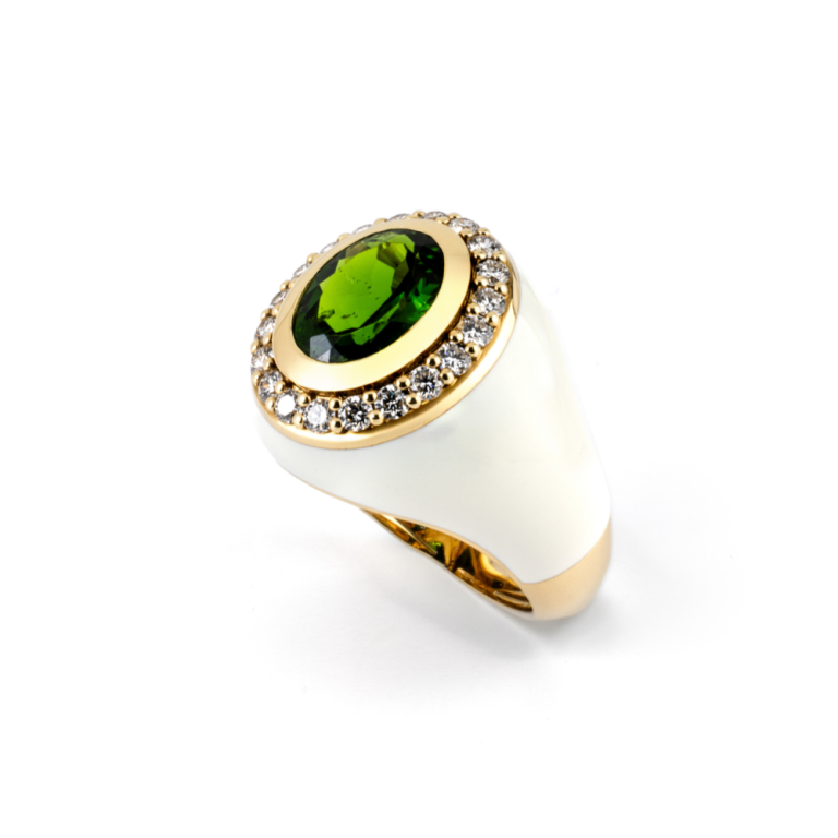 Gold ring and white enamel with diopside and diamonds