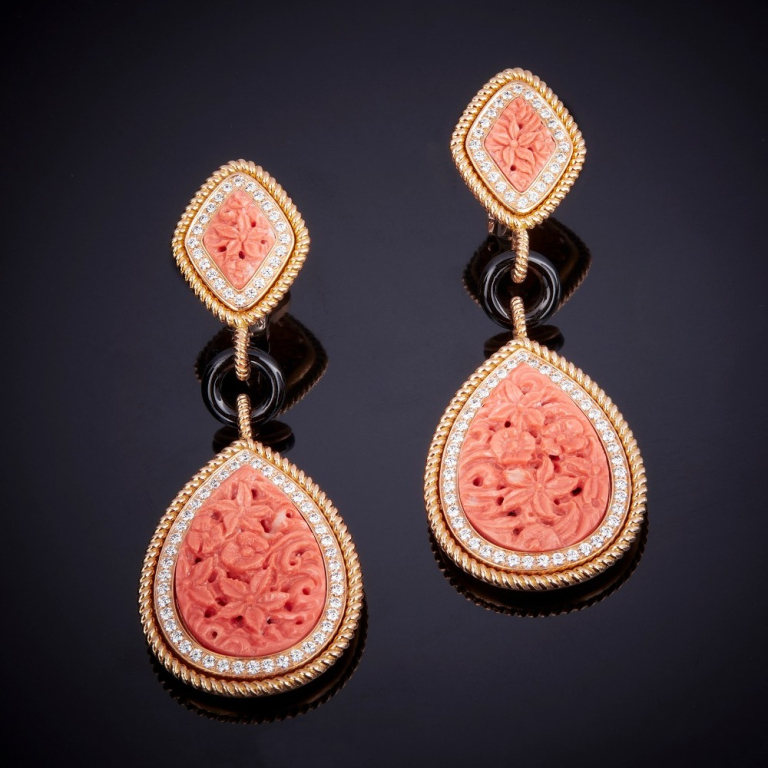 Medea, Hard stone and diamond earrings