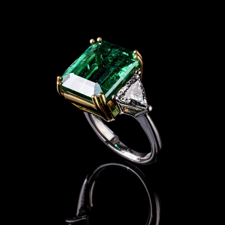 Ludovica, Emerald and diamond ring