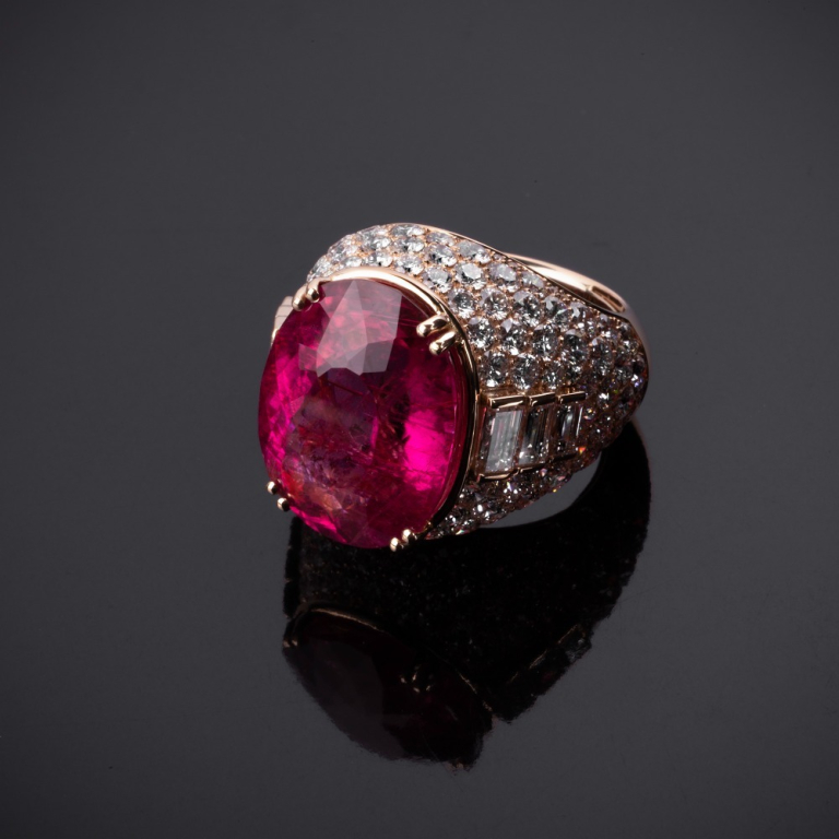 Camelia, Coloured gem and diamond ring