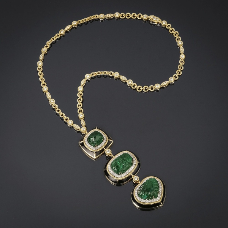 Sale Jewels with precious stones in Italy | Veschetti